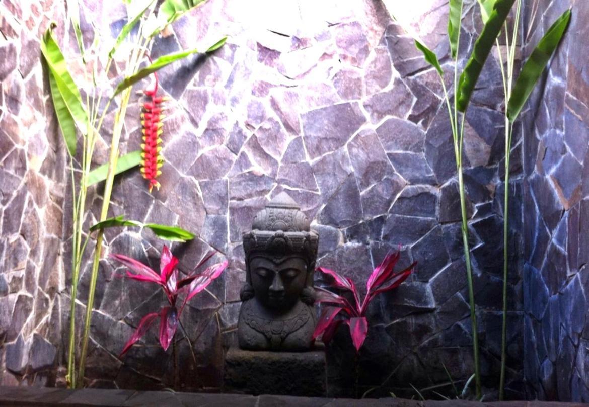 Rumah Kami Lovina  Luaran gambar